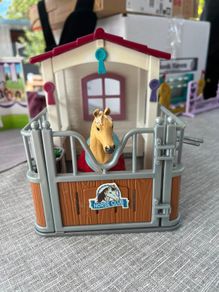 schleich stables n horse etc