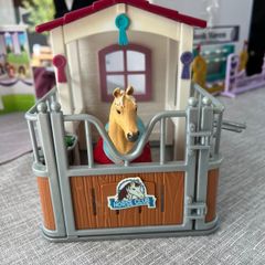 schleich stables n horse etc