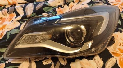 Opel/Vauxhall Insignia headlight