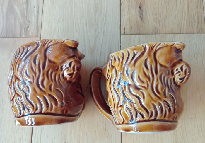 Vintage Jersey Bull Creamers  ( An Tseapain Tir A Dheanta )