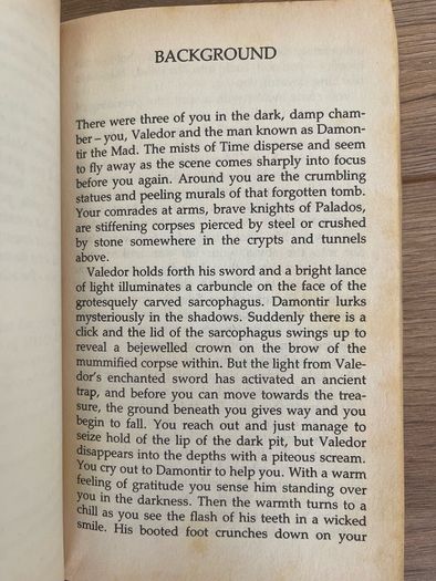 The Temple of Flame (Golden Dragon Fantasy Gamebooks - Dave Morris & Oliver Johnson)