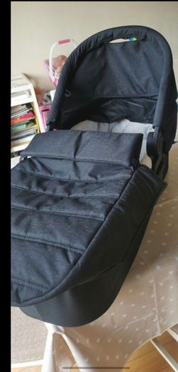 Baby Jogger GT2 double with bassist