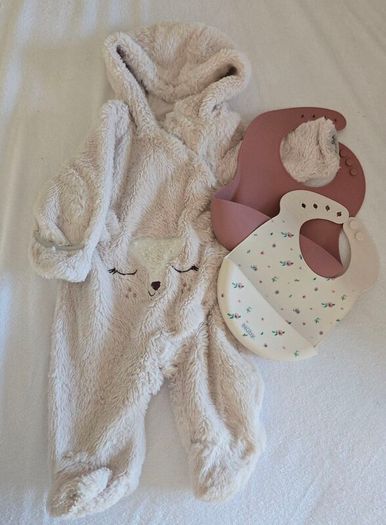 Baby girls clothes 6-9 months