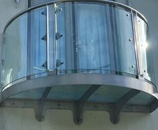 Stainless steel and glass balcony