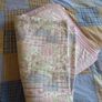Lovely Floral Faux-Patchwork Style Quilt in Excellent Condition Image 2