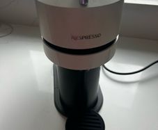Nespresso next vertuo pods & milk frother