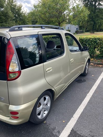 2002 Toyota Yaris