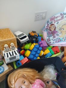 toys