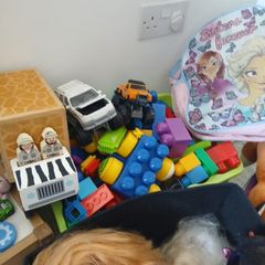toys