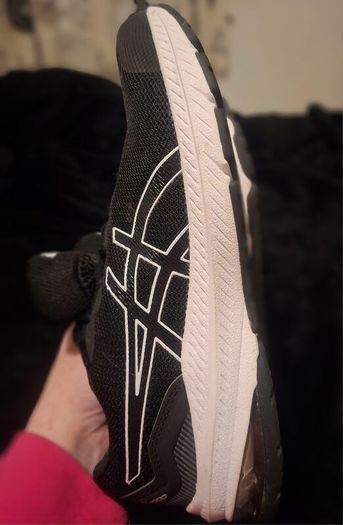 Asics GT-1000 Runners