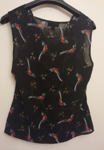 FREE POST Ladies Top by Fever lined with beautiful bird pattern Size 14