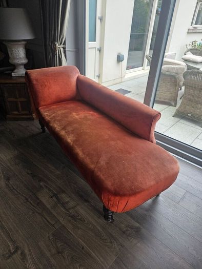 Vintage Burnt orange chaisse longue