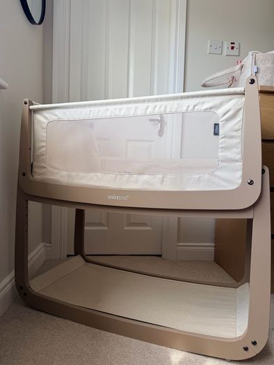 Snuz Pod 5 - Mocha - Excellent Condition
