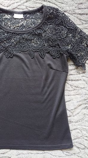 Black Vila Clothing Top . Size 10