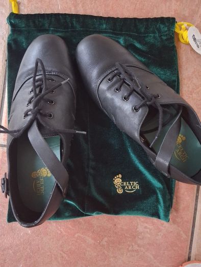 irish dancing hard shoe (Celtic Arch)