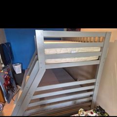triple bunk