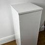 White display pillar Image 2