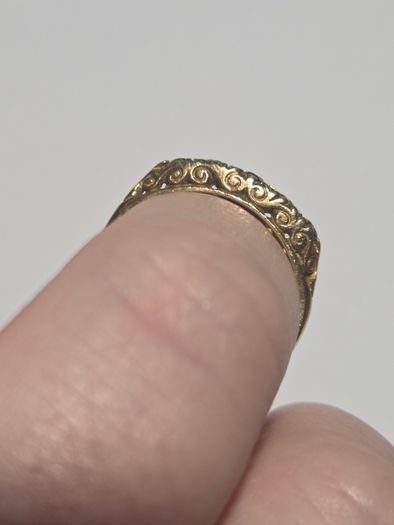 9ct Gold Rings