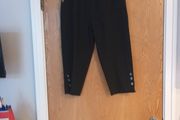 Fin Black  Cropped Trousers.  Size. 16.  B.N.W.T