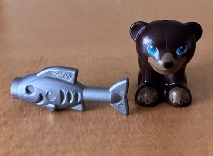 Lego Friends Bear Cub and Fish