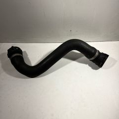 BMW 3 E90 E91 E92 E93 320d 3 Series hose cooling 7797258 17127797258  2009 a3l3b317g