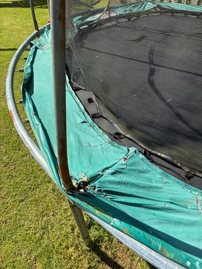 Trampoline free to take