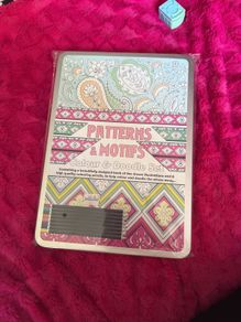Patterns and motifs colour and doodle set