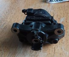 Zzr1400 brake caliper