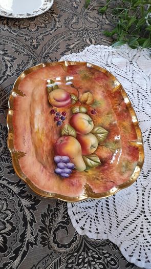 "Baroness "  large plate