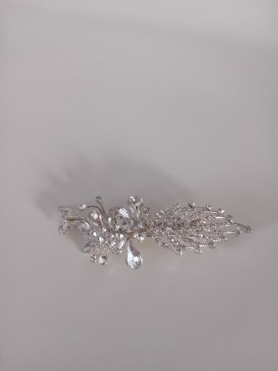 bridal clip