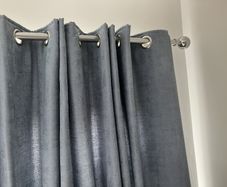 curtain Pole and curtains
