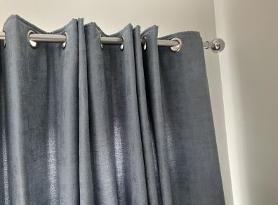 curtain Pole and curtains