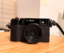 Fujifilm X100V