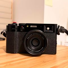 Fujifilm X100V