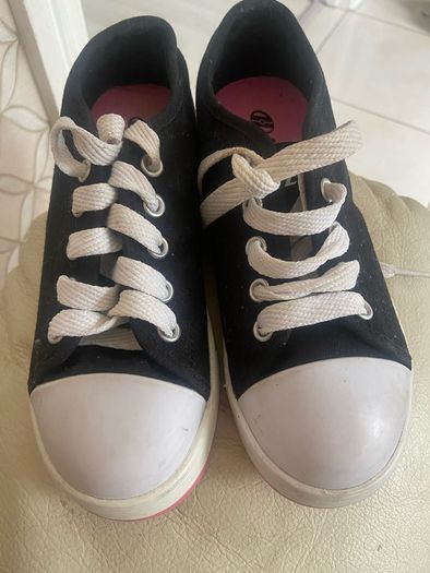 heelys