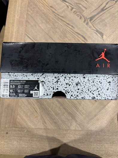 Nike Air Jordan 4 Retro
