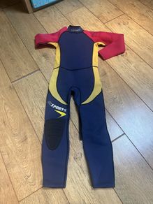 wetsuit