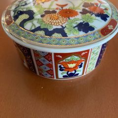 Vintage Japanese Porcelain Covered Dish / Trinket Box - Imari Style Floral Design