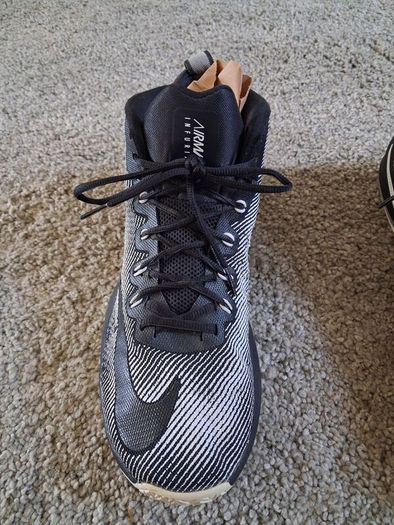 Men's Nike AirMax Infuriate Basketball Shoes