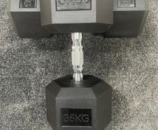 2 X 35kg Dumbells