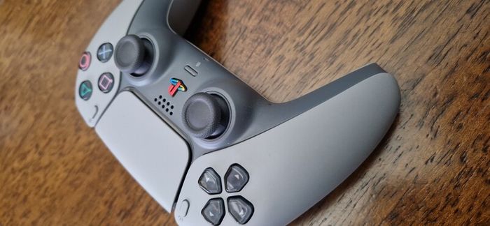 PS5 Dualsense 30th Anniversery Limited edition