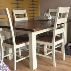 table & chairs