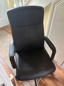 FREE-Broken Chair, for spares or repair