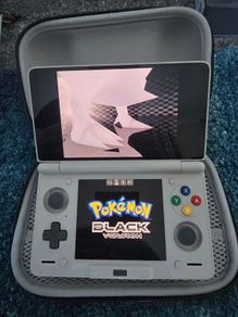 Ayn Thor 16gb Ram / 1tb / UFS 4.0. Rainbow Max