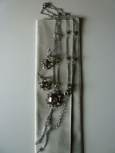 Necklace Pendant Earring Set.  Vintage chain & ear rings