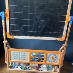 kids easel free!