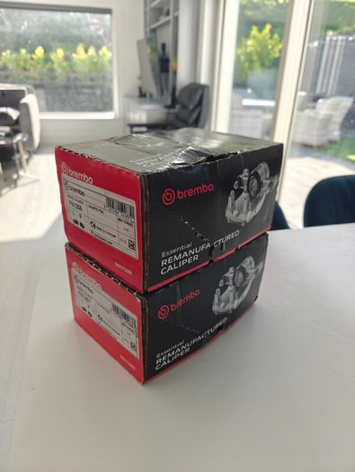 Brembo F61256 F61257 Front Calipers Citroen DS5 Peugeot - New Pair