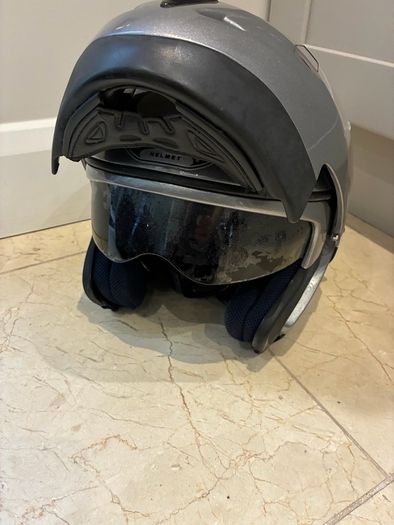Airoh modular flip up helmet size XL