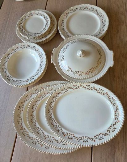 Dinner Set Johnson Bros