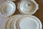 Dinner Set Johnson Bros